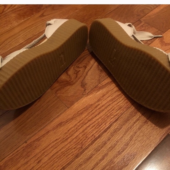 SOLD Fenty Puma Bow Creeper Light Pink platform - Picture 3 of 7